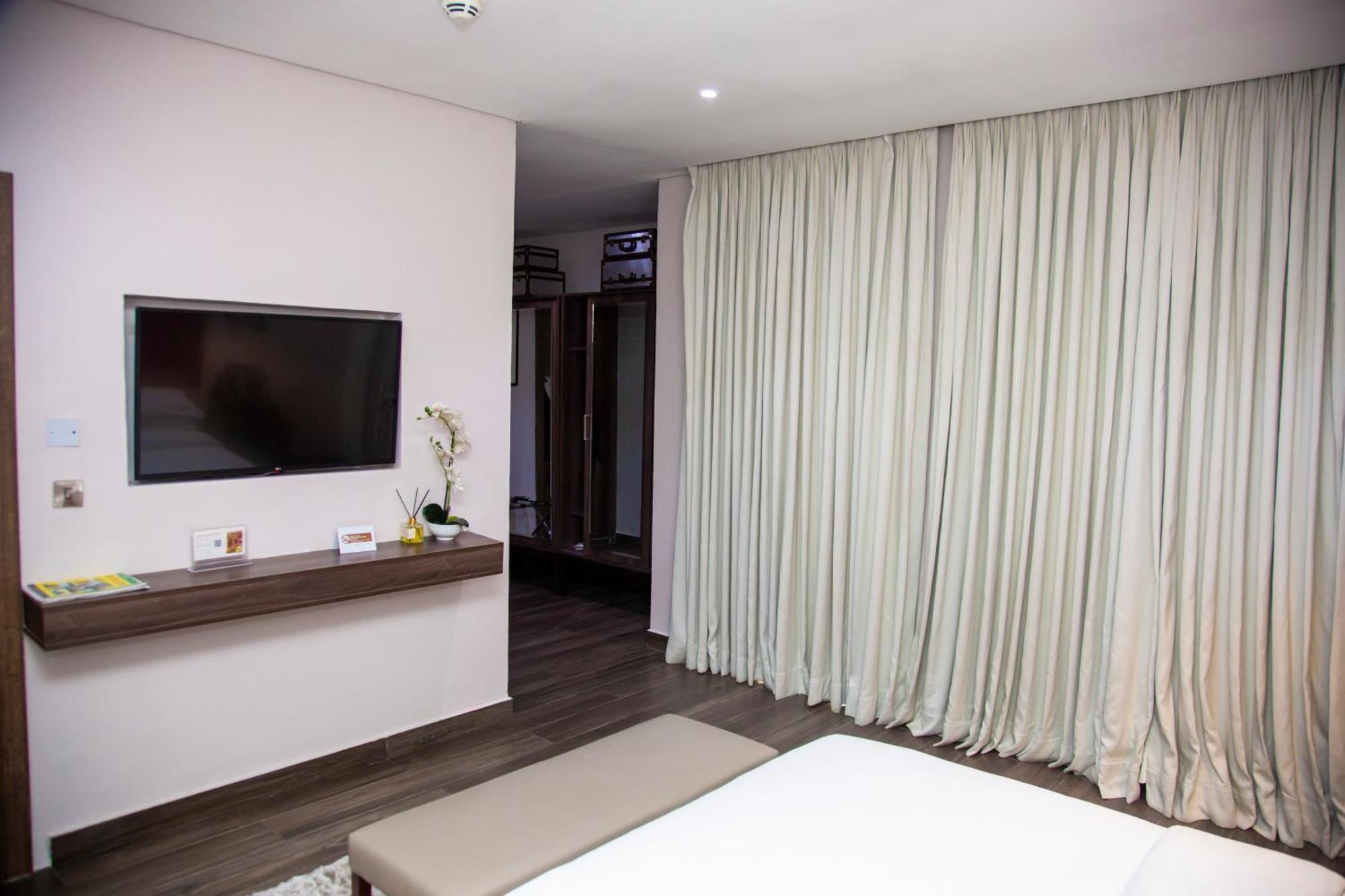 The White Orchid Hotel Lagos Zewnętrze zdjęcie